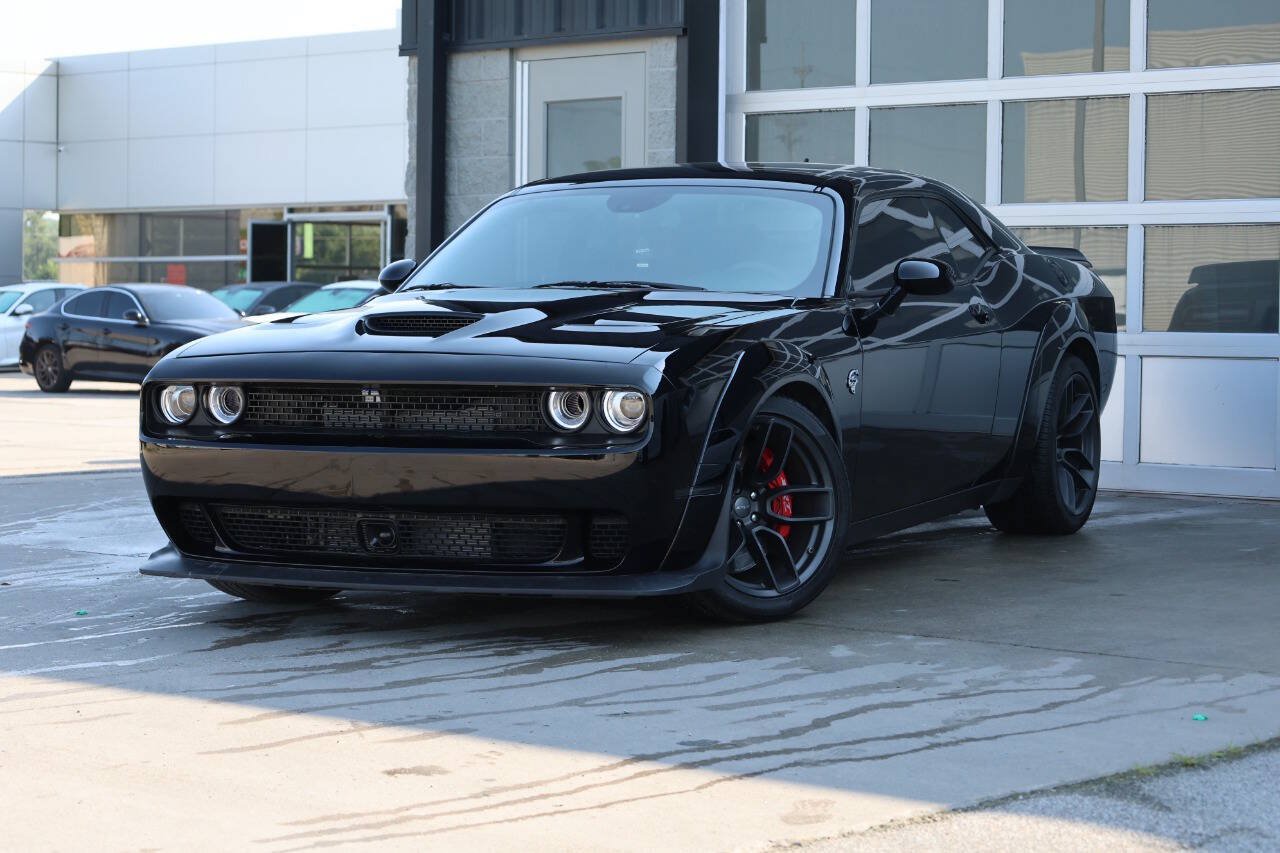 Used 2023 Dodge Challenger SRT Hellcat RWD image 3
