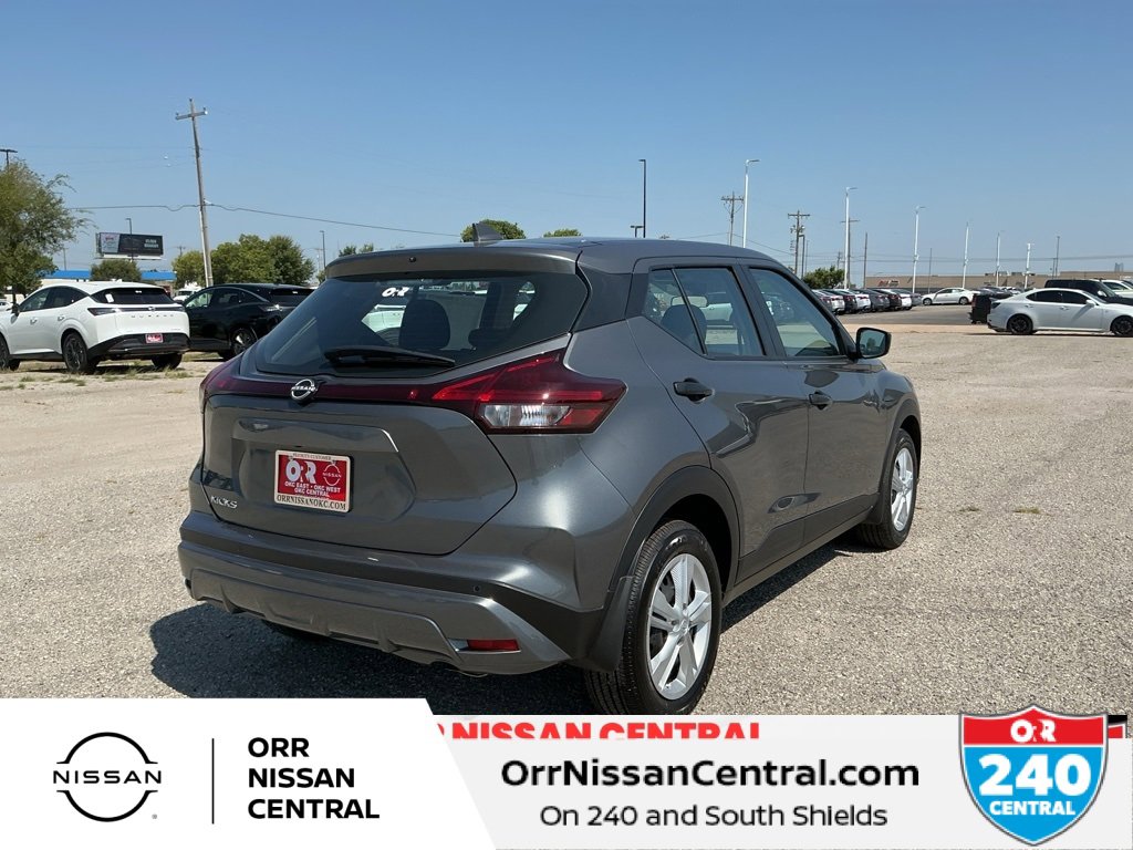 New 2025 Nissan Kicks Play S image 5
