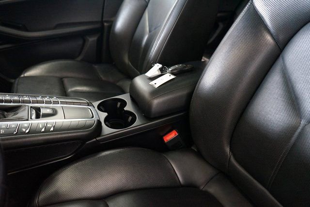 Used 2018 Porsche Macan image 30
