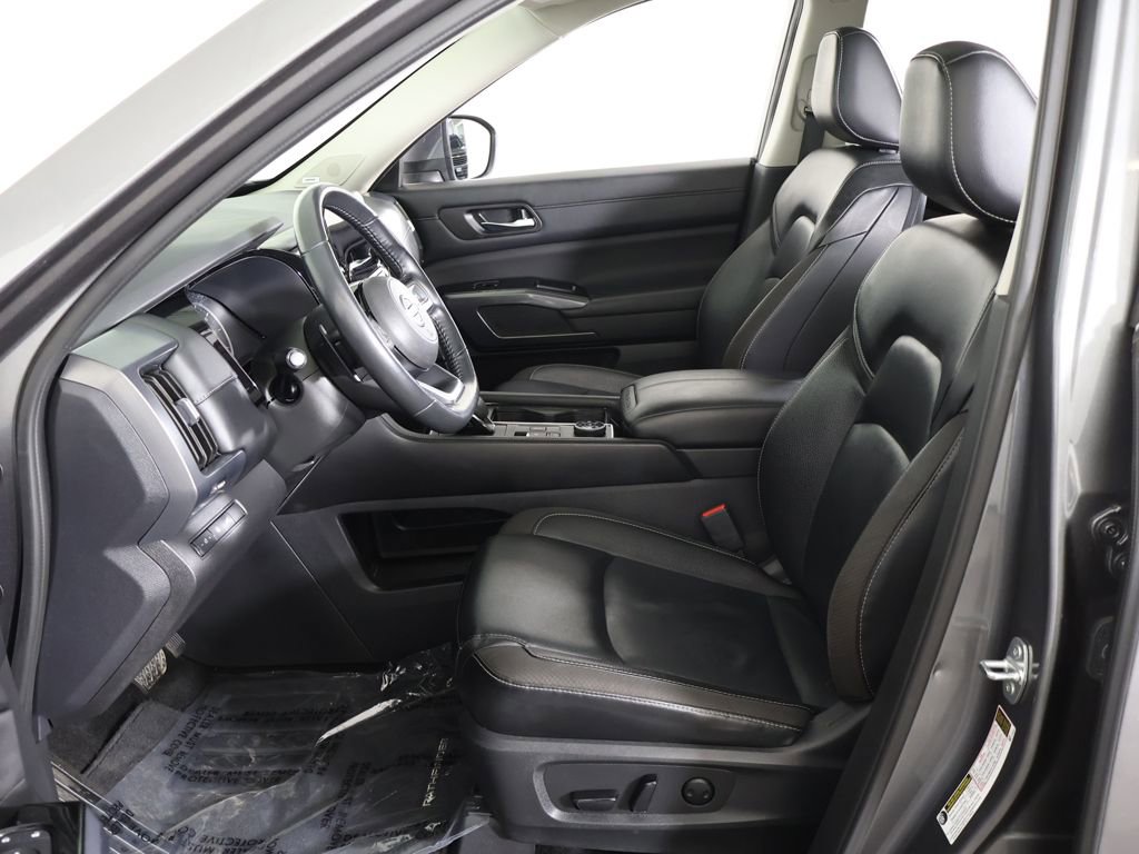 Used 2023 Nissan Pathfinder SL w/ SL Premium Package image 34