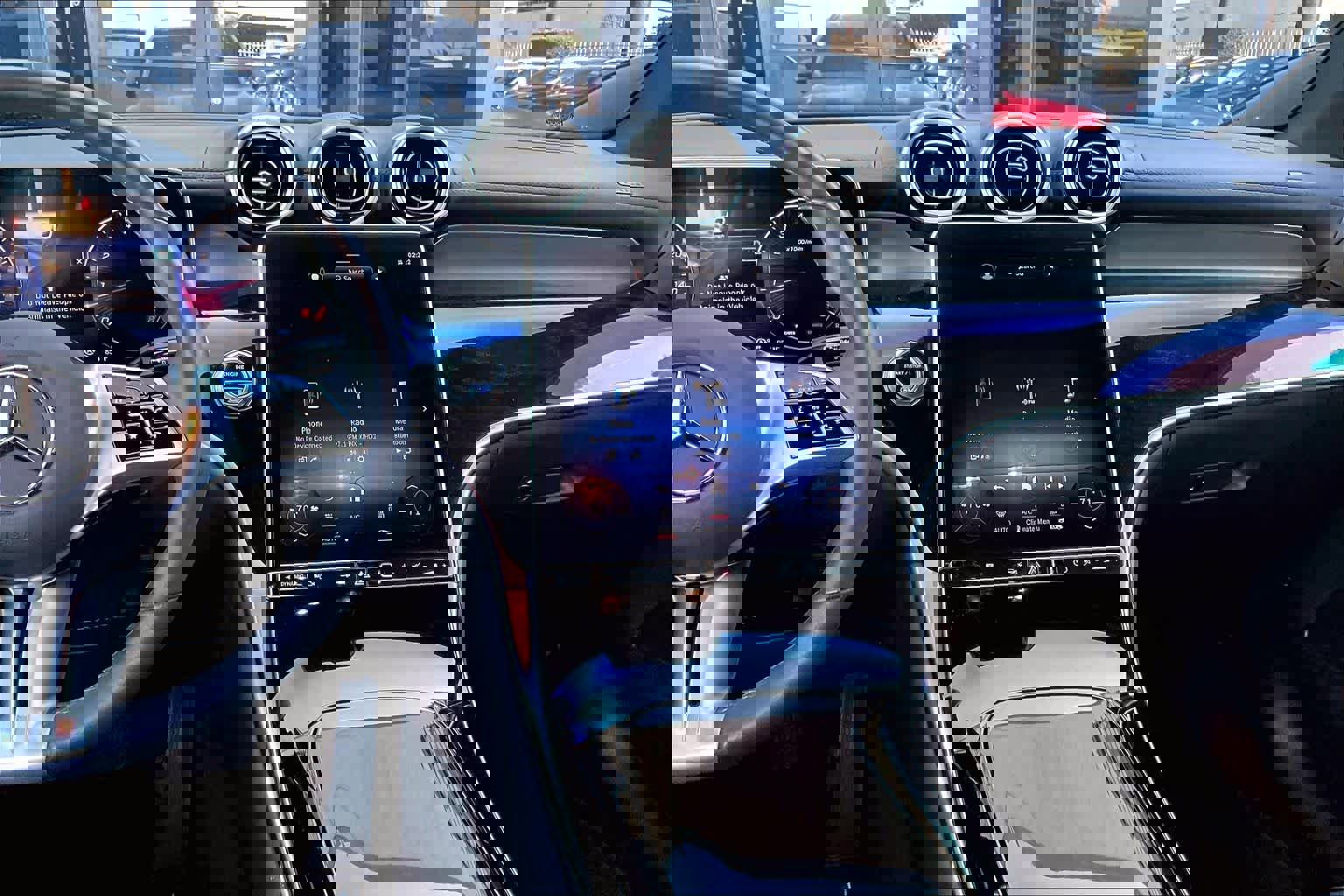 Used 2024 Mercedes-Benz GLC 300 image 6