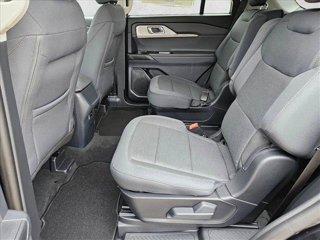 New 2026 Ford Explorer Active RWD image 16