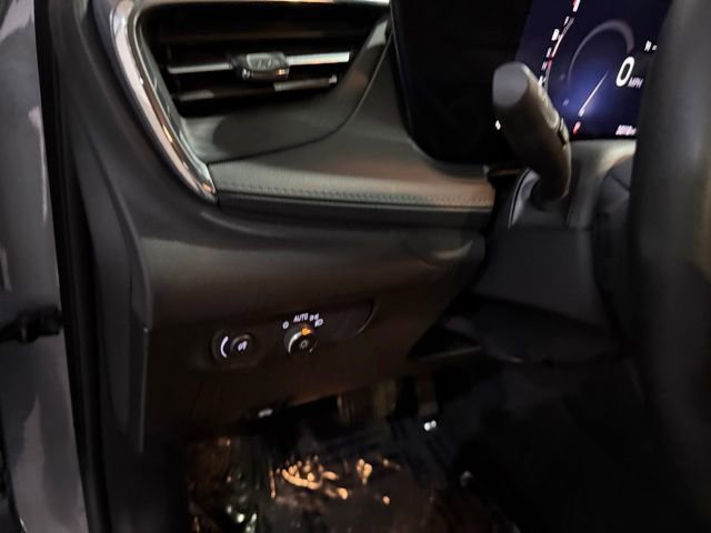 Used 2025 Buick Encore GX Preferred image 13