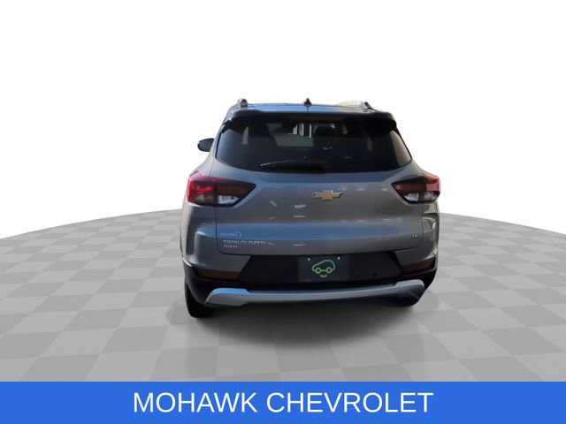 Certified 2025 Chevrolet TrailBlazer LT w/ Driver Confidence Package AWD/4WD image 8