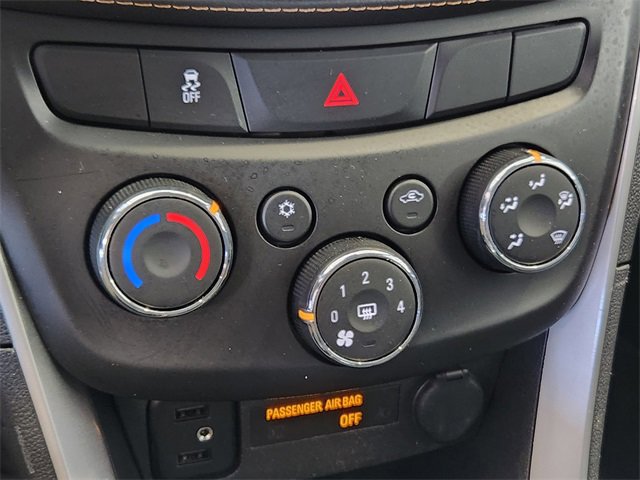 Used 2022 Chevrolet Trax LT w/ LT Convenience Package image 25