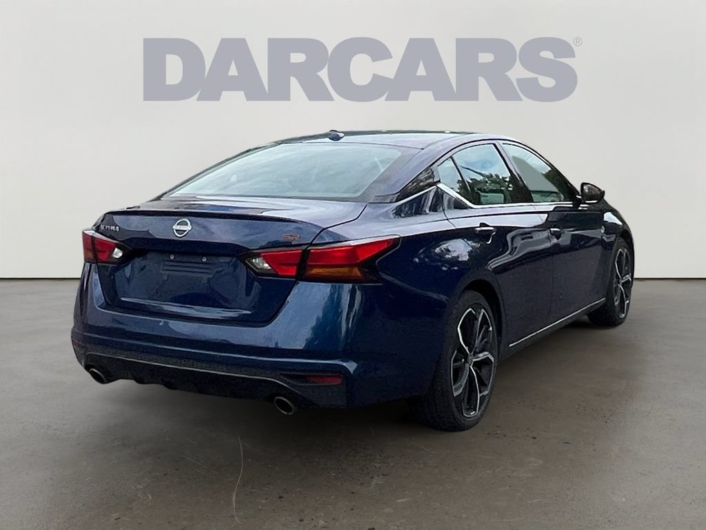 Used 2024 Nissan Altima 2.5 SR FWD image 7