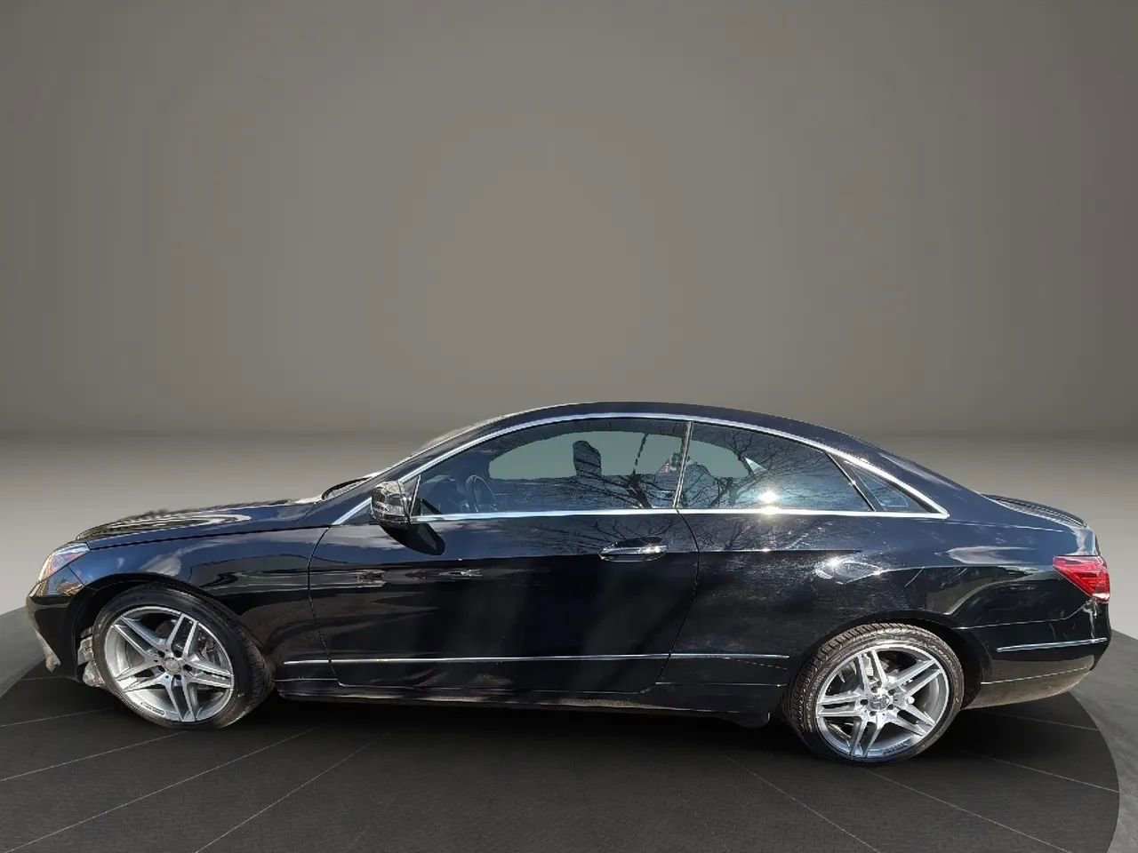 Used 2015 Mercedes-Benz E 400 4MATIC Coupe image 8