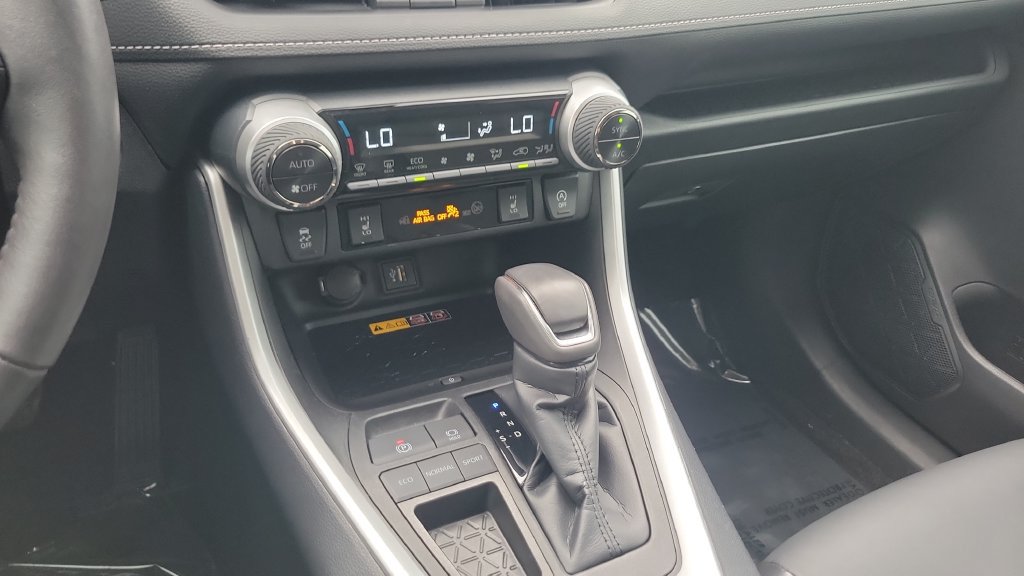 Certified 2023 Toyota RAV4 XLE Premium FWD image 15