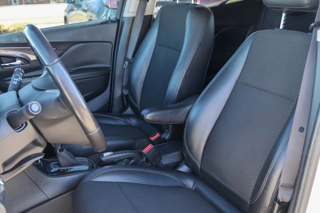 Used 2018 Buick Encore Preferred image 10