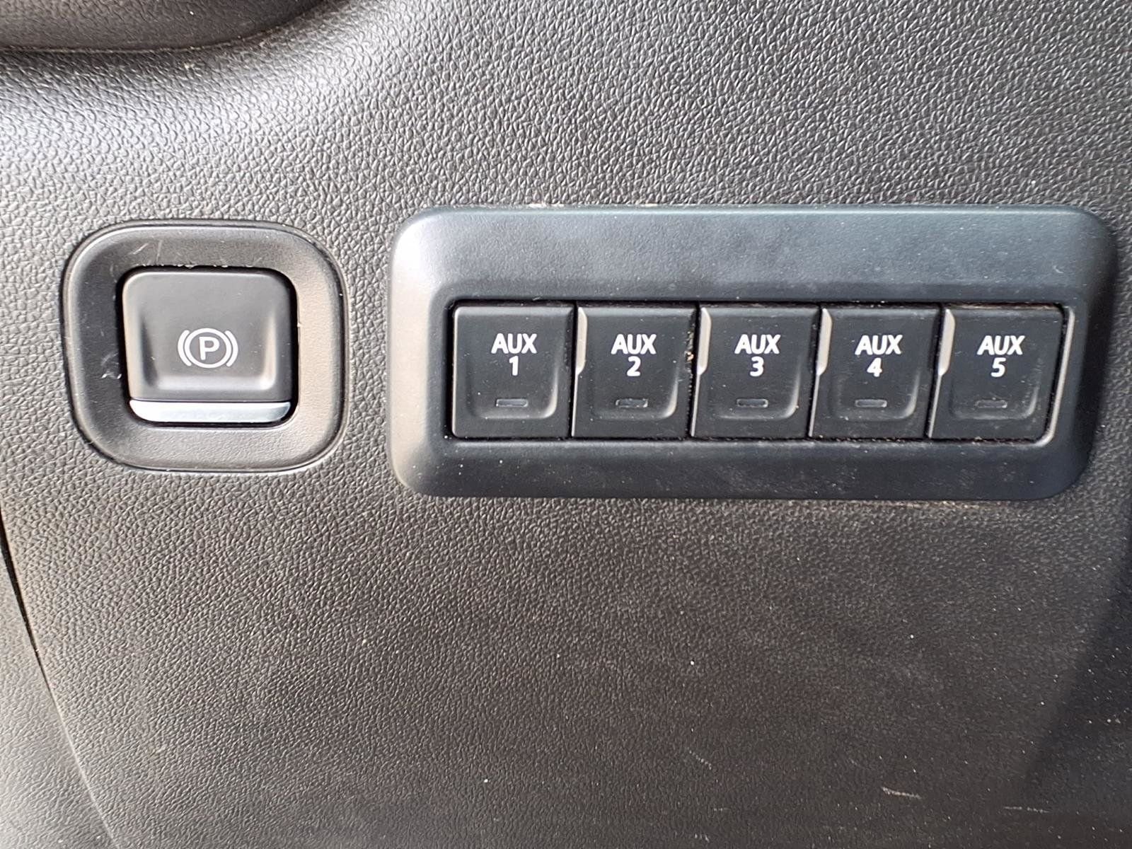 Used 2022 Chevrolet Silverado 3500 W/T w/ WT Convenience Package AWD/4WD image 13