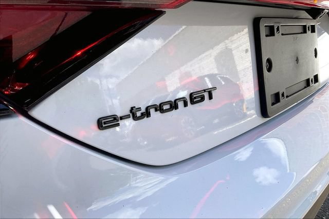 Certified 2023 Audi e-tron GT Premium Plus w/ Performance Package AWD/4WD image 8