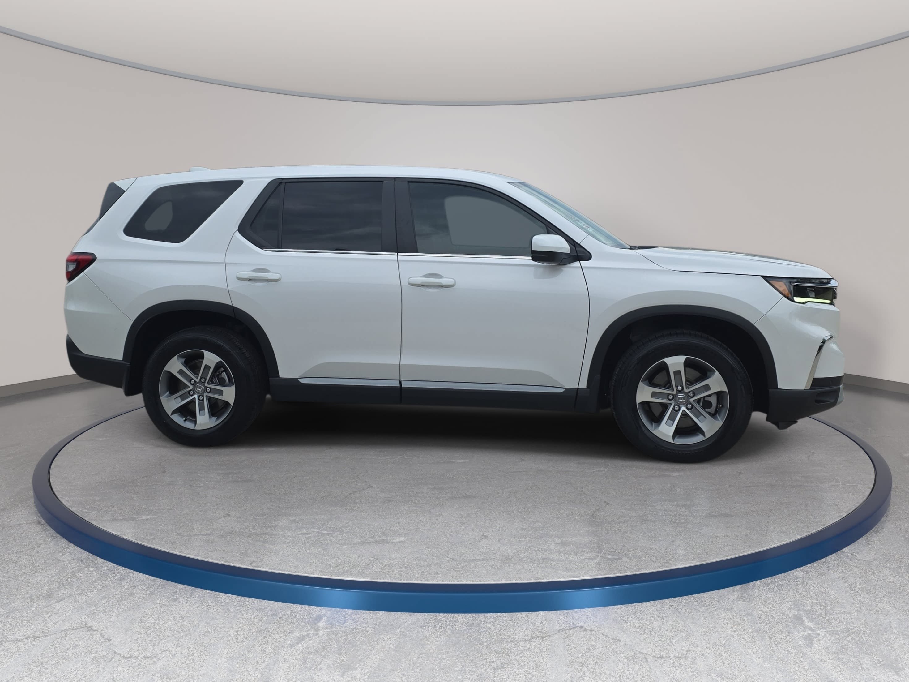 Certified 2024 Honda Pilot EX-L image 5