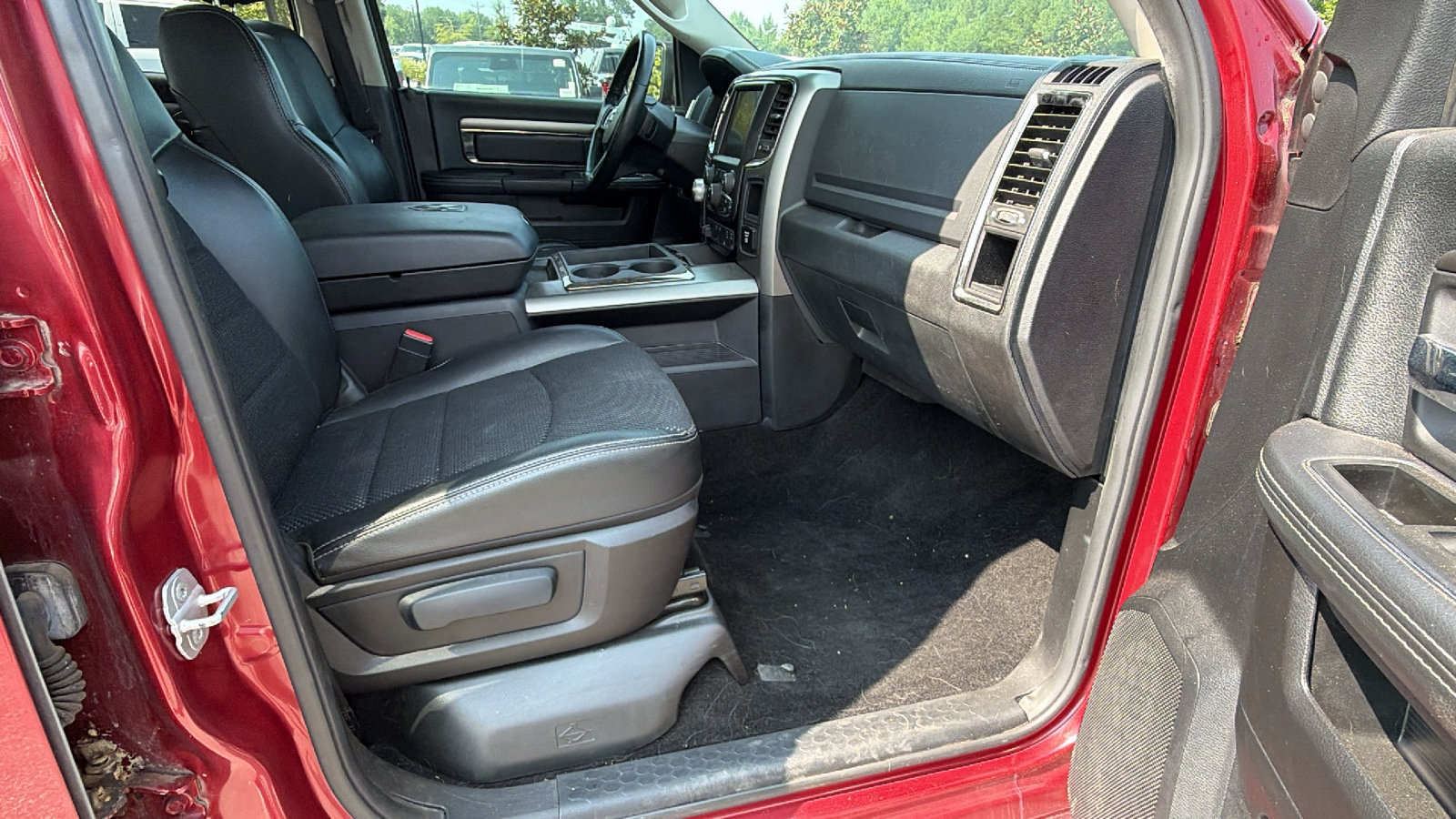 Used 2014 RAM 1500 Sport w/ Convenience Group AWD/4WD image 19