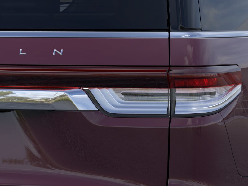 New 2024 Lincoln Navigator Reserve AWD/4WD image 21