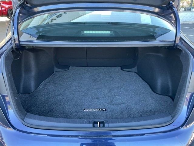 Used 2022 Toyota Corolla LE w/ Carpet Mat Package (TMS) FWD image 28