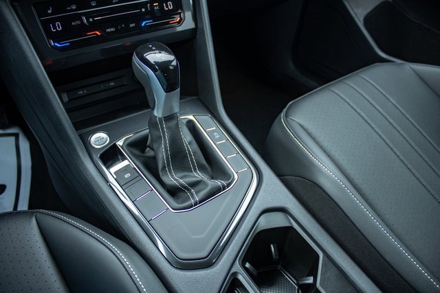 Used 2023 Volkswagen Tiguan SE image 34