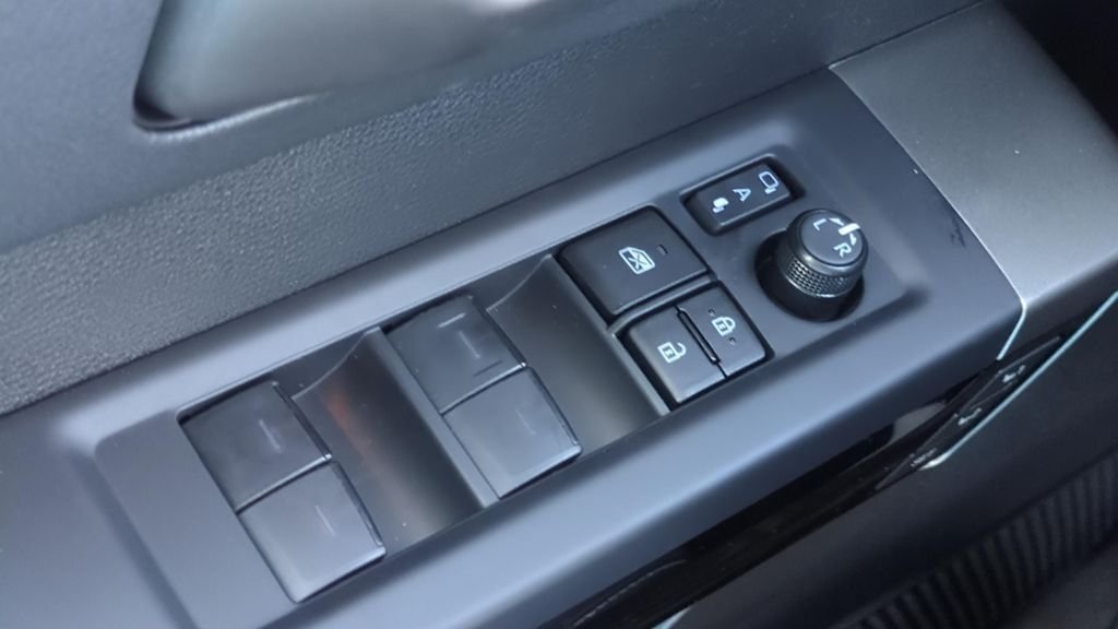 New 2026 Toyota Tundra Limited AWD/4WD image 18