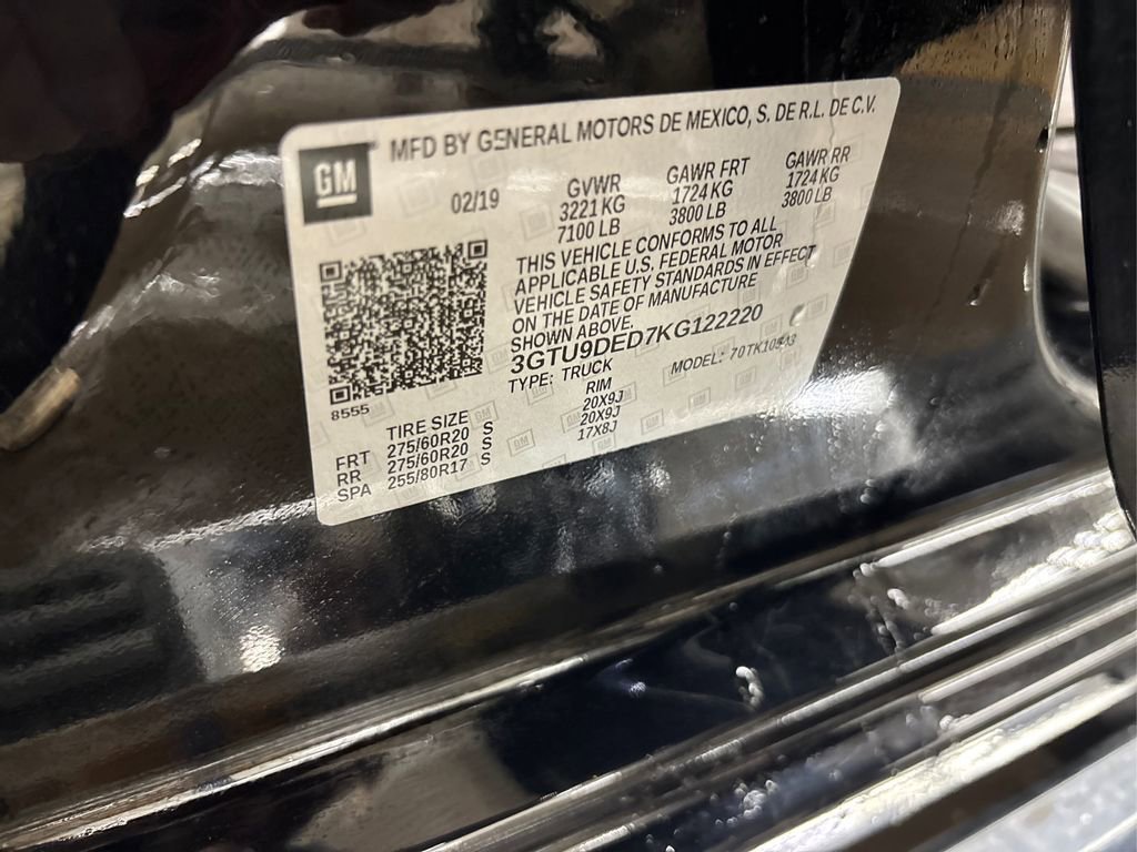 Used 2019 GMC Sierra 1500 SLT w/ SLT Premium Plus Package image 17