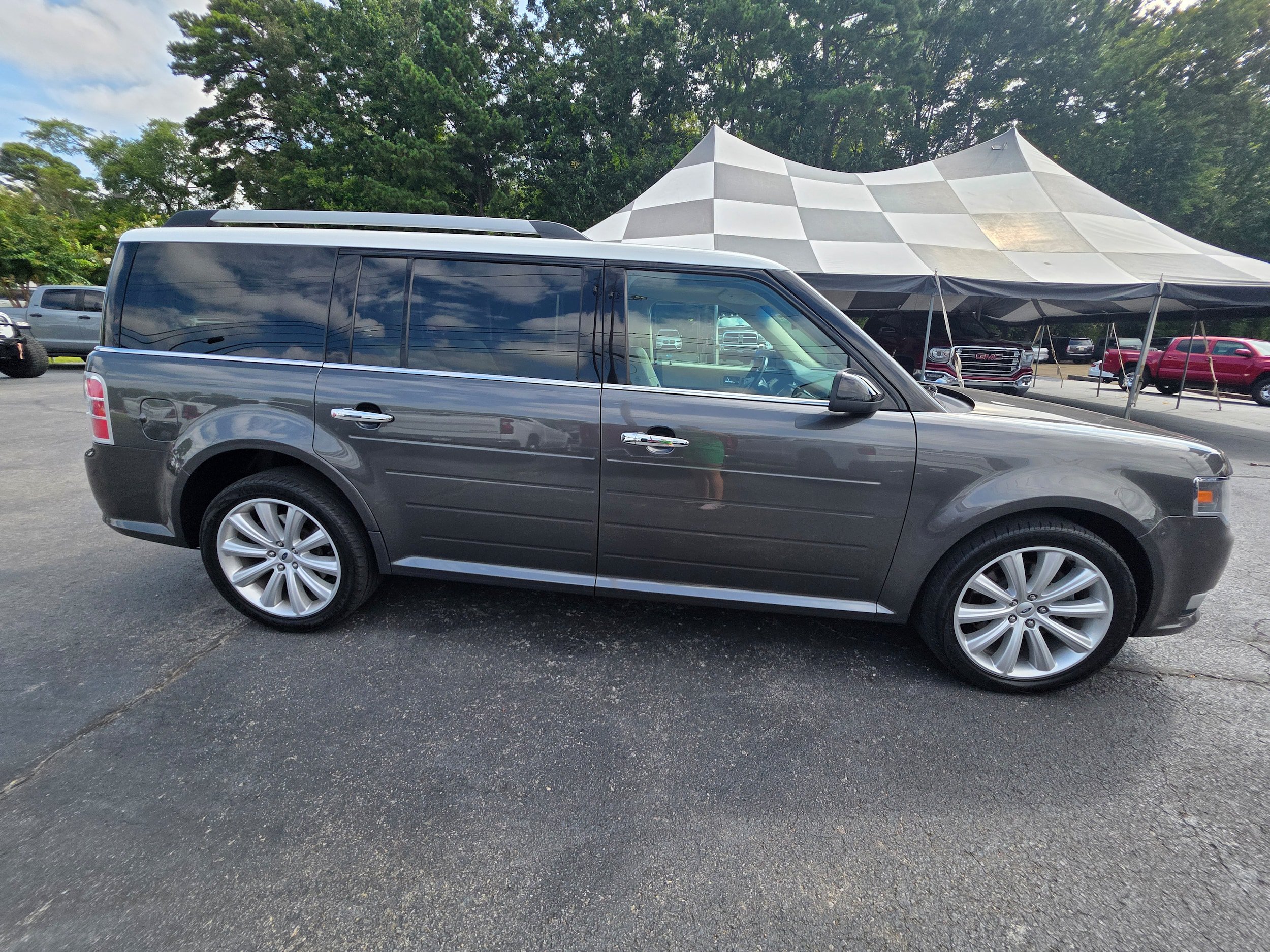 Used 2017 Ford Flex SEL w/ Equipment Group 202A FWD image 4