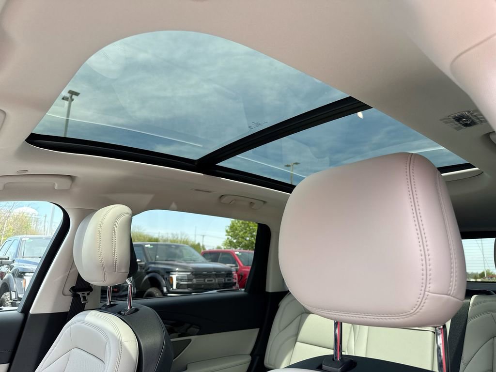 New 2026 Lincoln Nautilus Premier w/ Equipment Group 102A AWD/4WD image 20