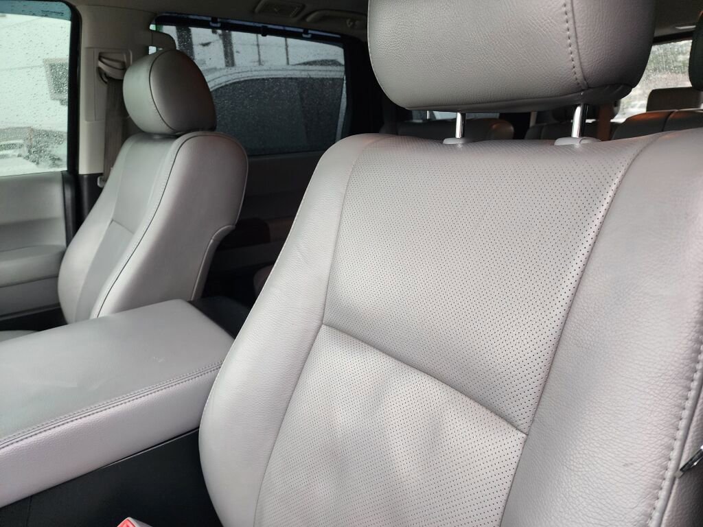 Used 2012 Toyota Sequoia Platinum image 22