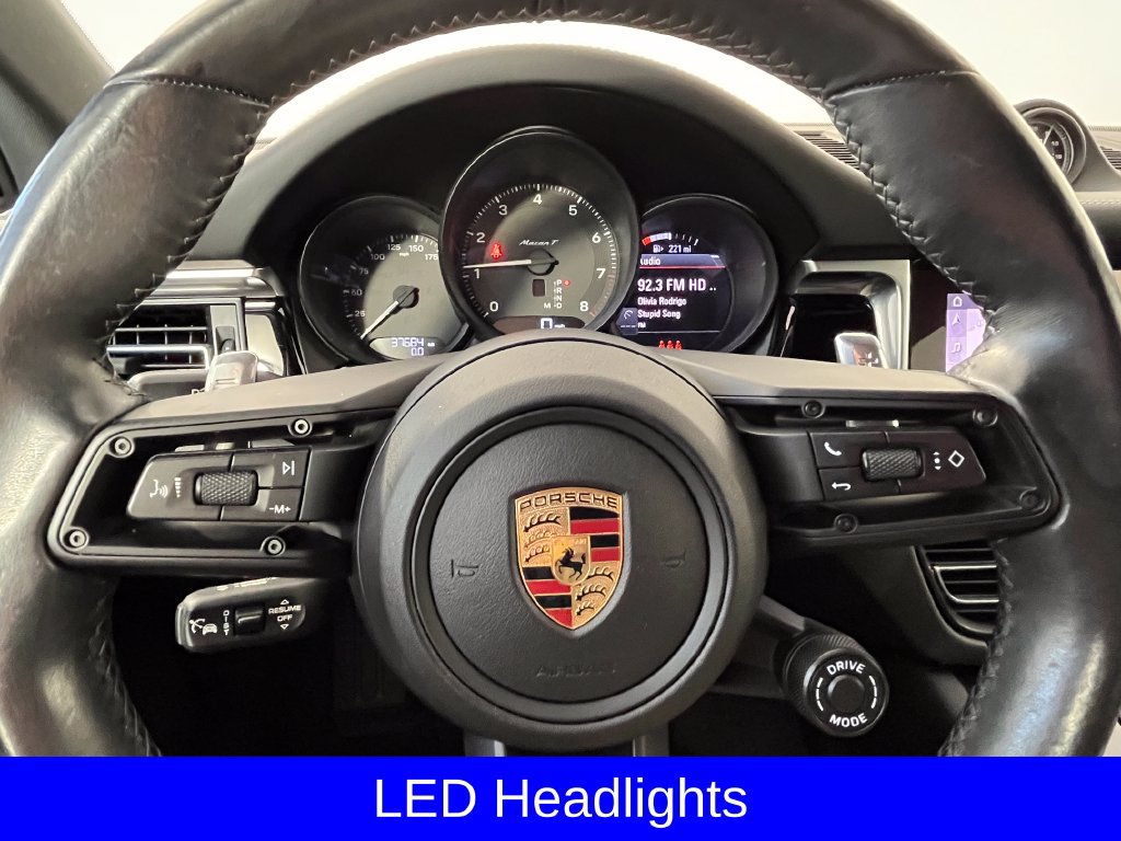 Used 2024 Porsche Macan AWD/4WD image 8