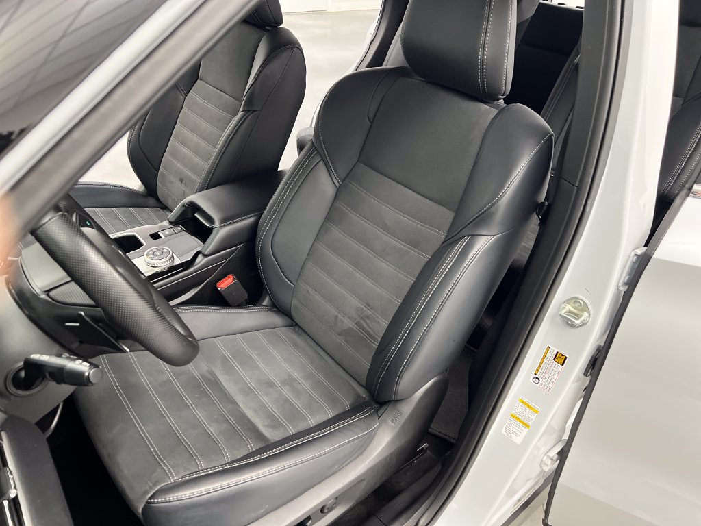 Used 2025 Mitsubishi Outlander SE AWD/4WD image 11