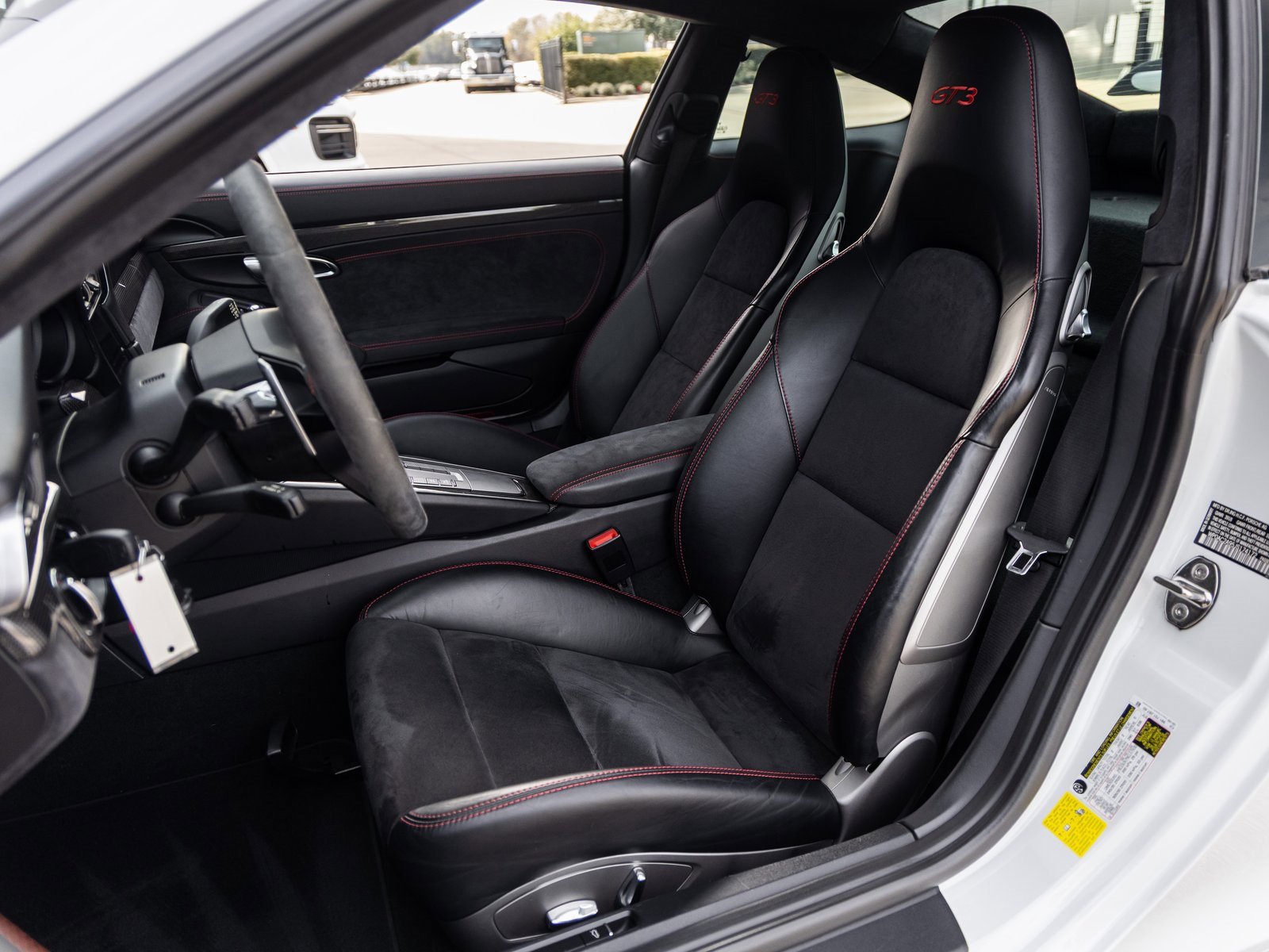 Used 2018 Porsche 911 GT3 image 5