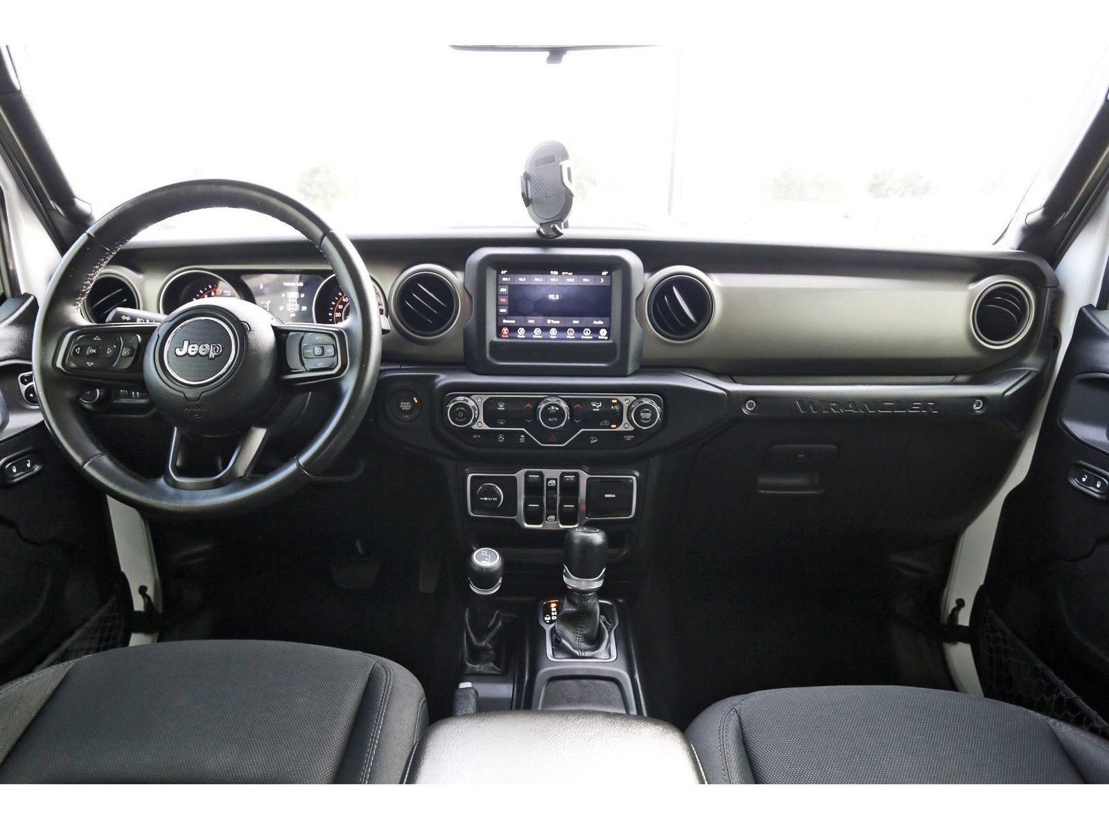 Used 2018 Jeep Wrangler Unlimited Sport S image 11