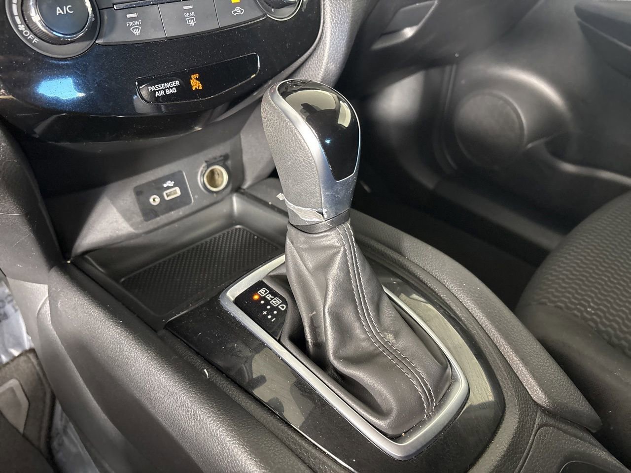 Used 2020 Nissan Rogue Sport S image 18