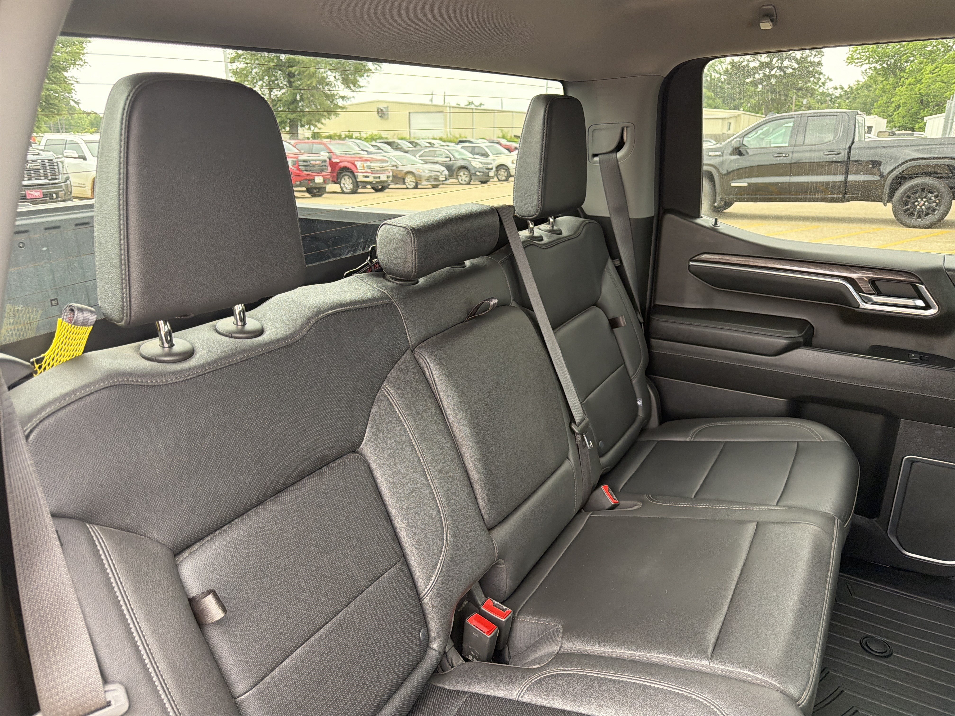 Used 2024 Chevrolet Silverado 1500 LTZ AWD/4WD image 8