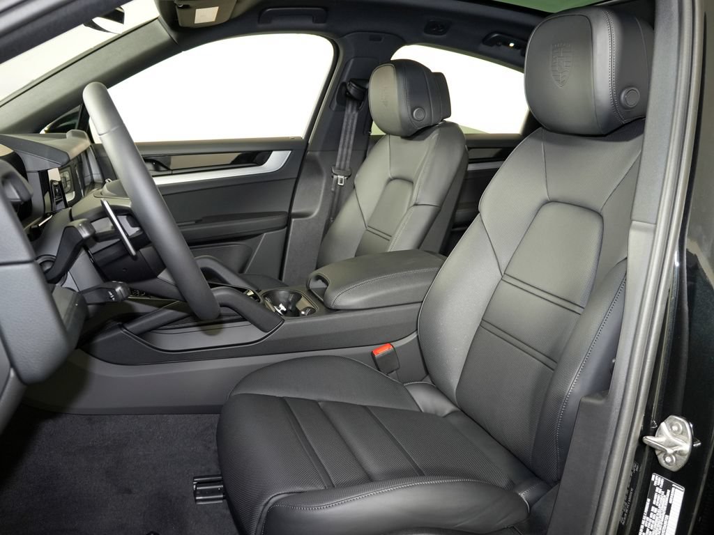 Used 2026 Porsche Cayenne Coupe AWD/4WD image 5