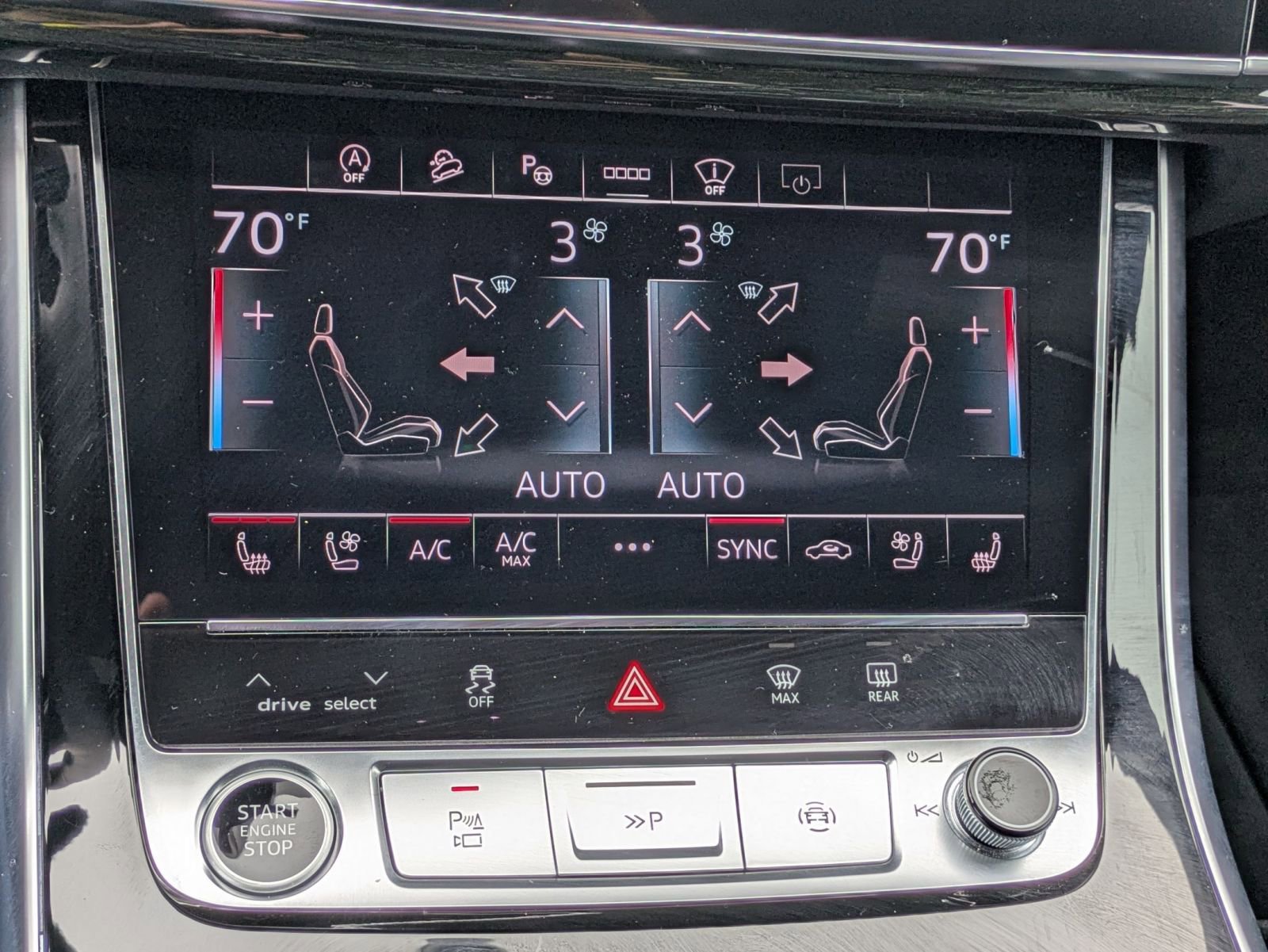 Used 2025 Audi Q8 Prestige w/ Prestige Package image 15