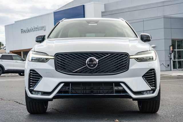 New 2026 Volvo XC60 B5 Ultra w/ Protection Package Premier image 2