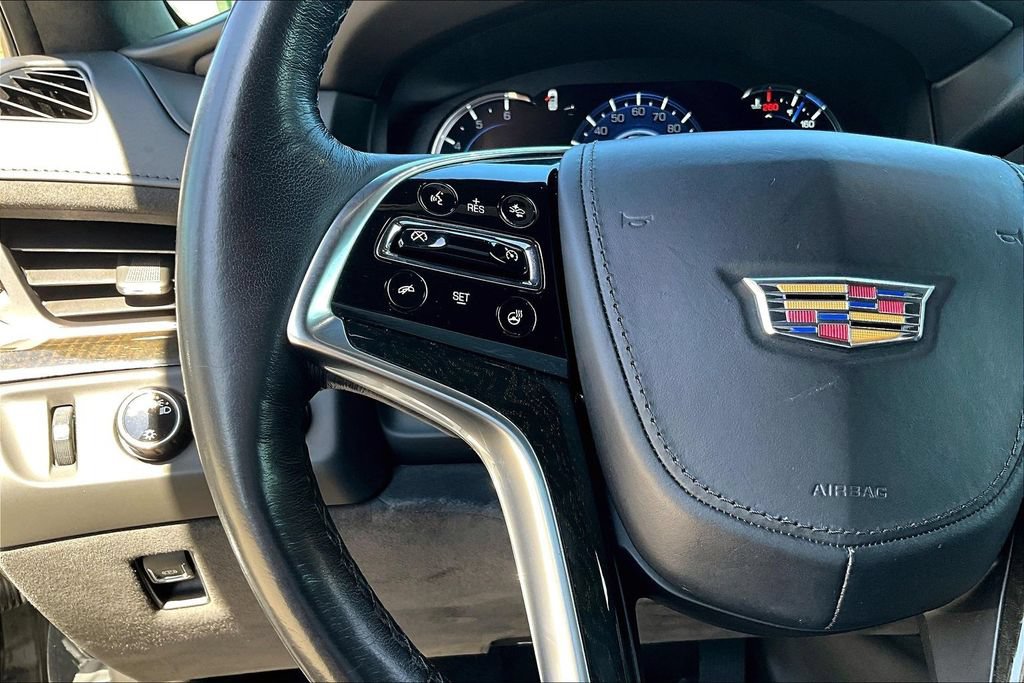 Used 2020 Cadillac Escalade Platinum AWD/4WD image 10