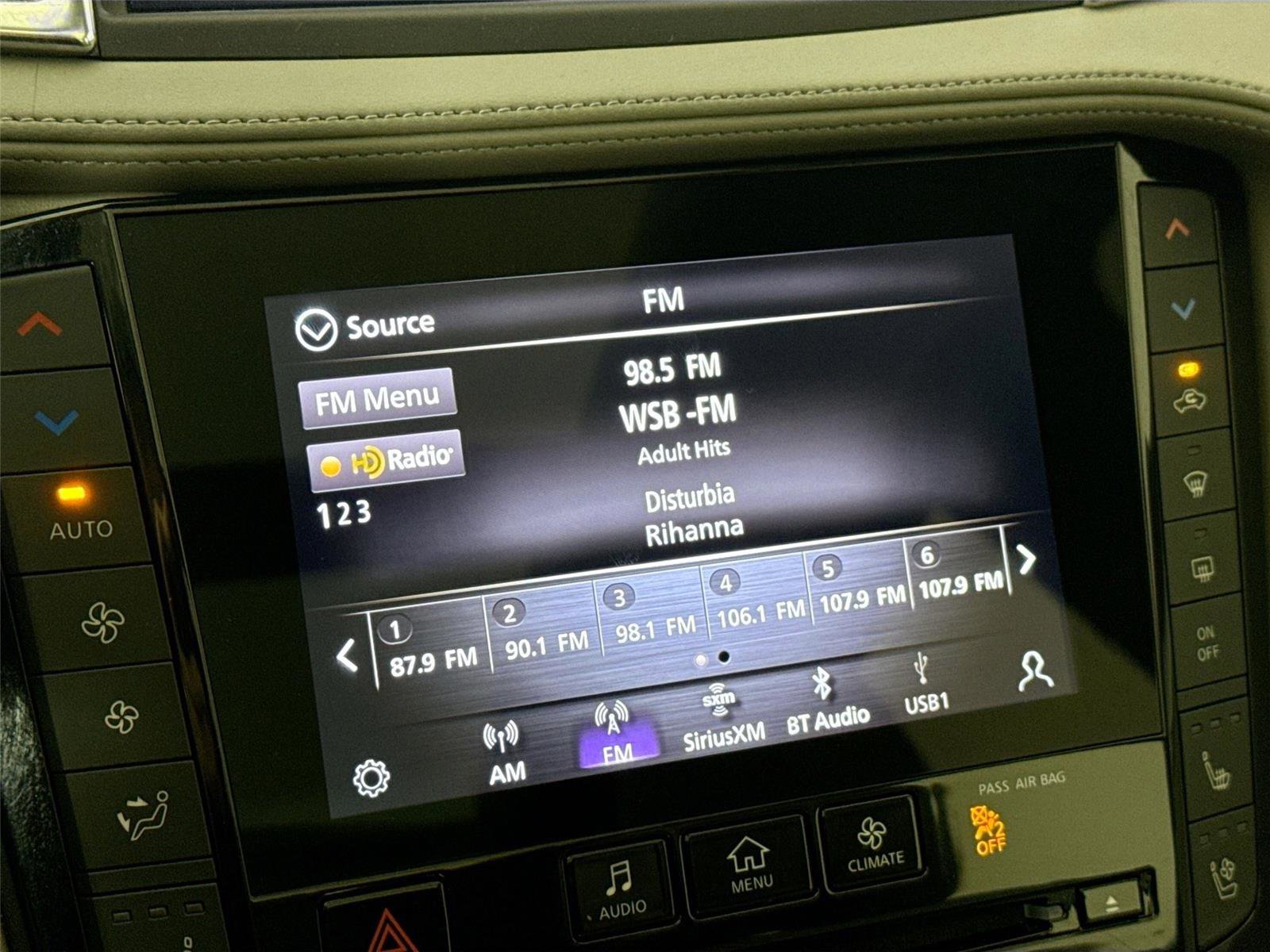 Used 2023 INFINITI QX50 Sensory image 24