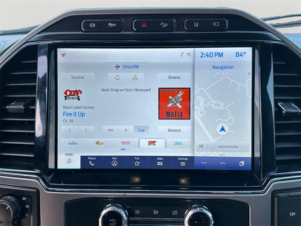 Used 2022 Ford F350 Platinum w/ FX4 Off-Road Package image 18