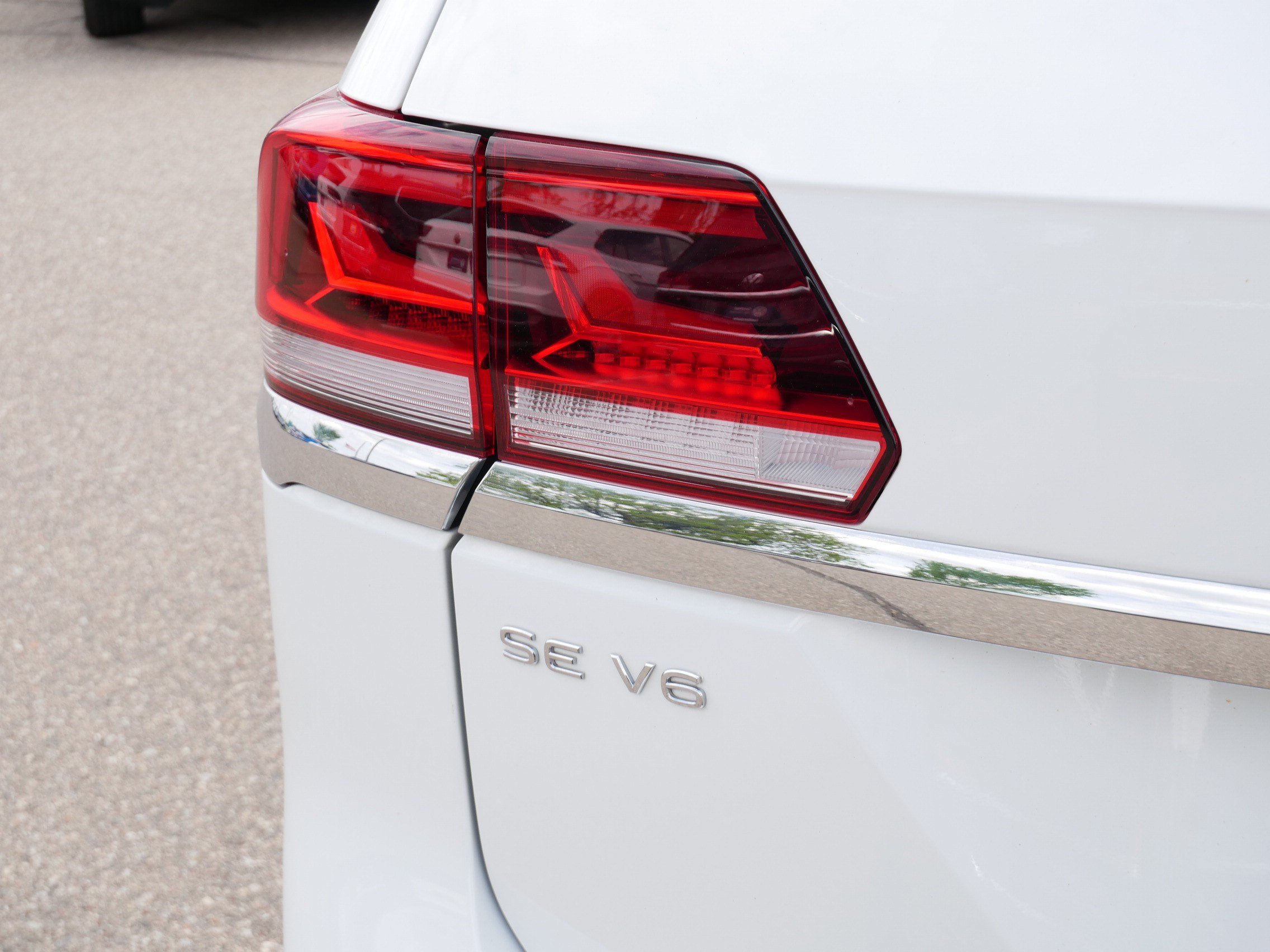 Certified 2023 Volkswagen Atlas SE AWD/4WD image 17