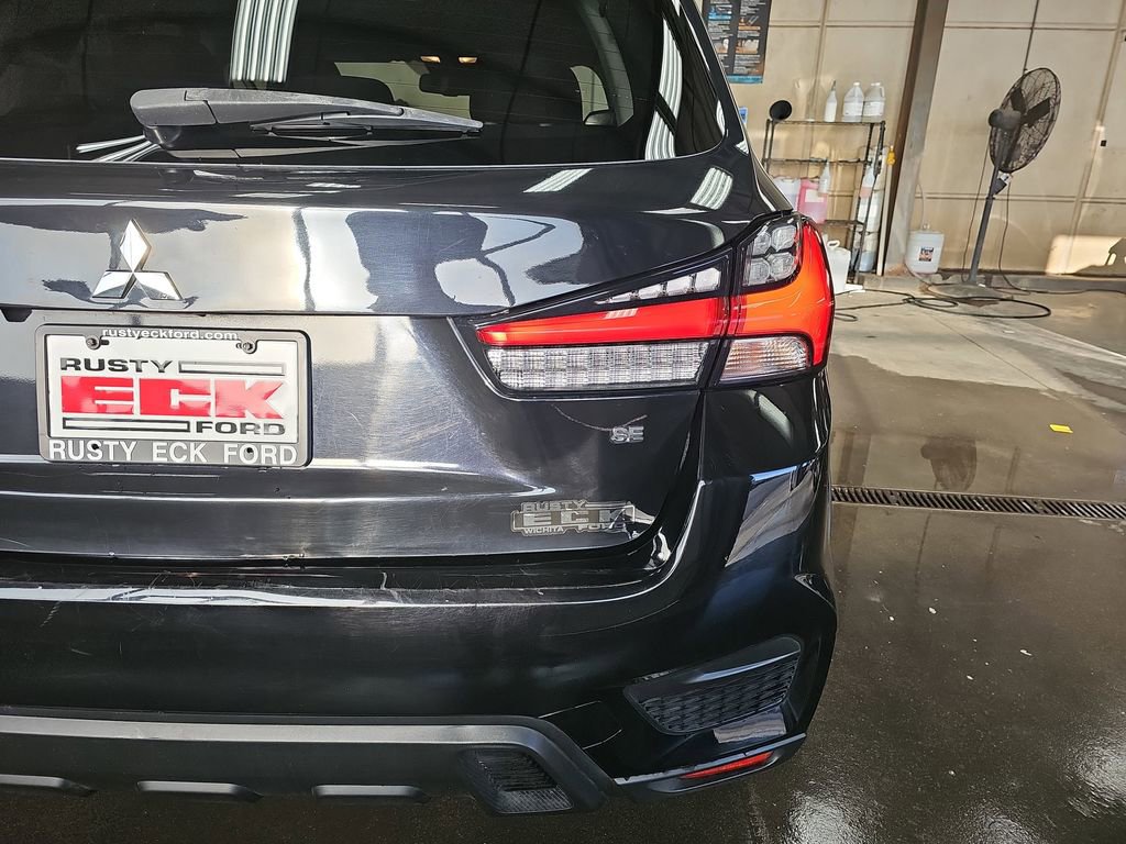 Used 2021 Mitsubishi Outlander Sport SE FWD image 35