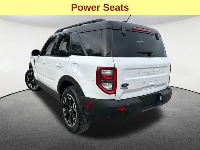 Used 2025 Ford Bronco Sport Outer Banks image 10