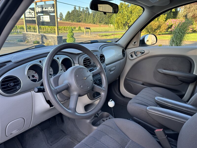Used 2004 Chrysler PT Cruiser w/ PWR Convenience Group FWD image 8