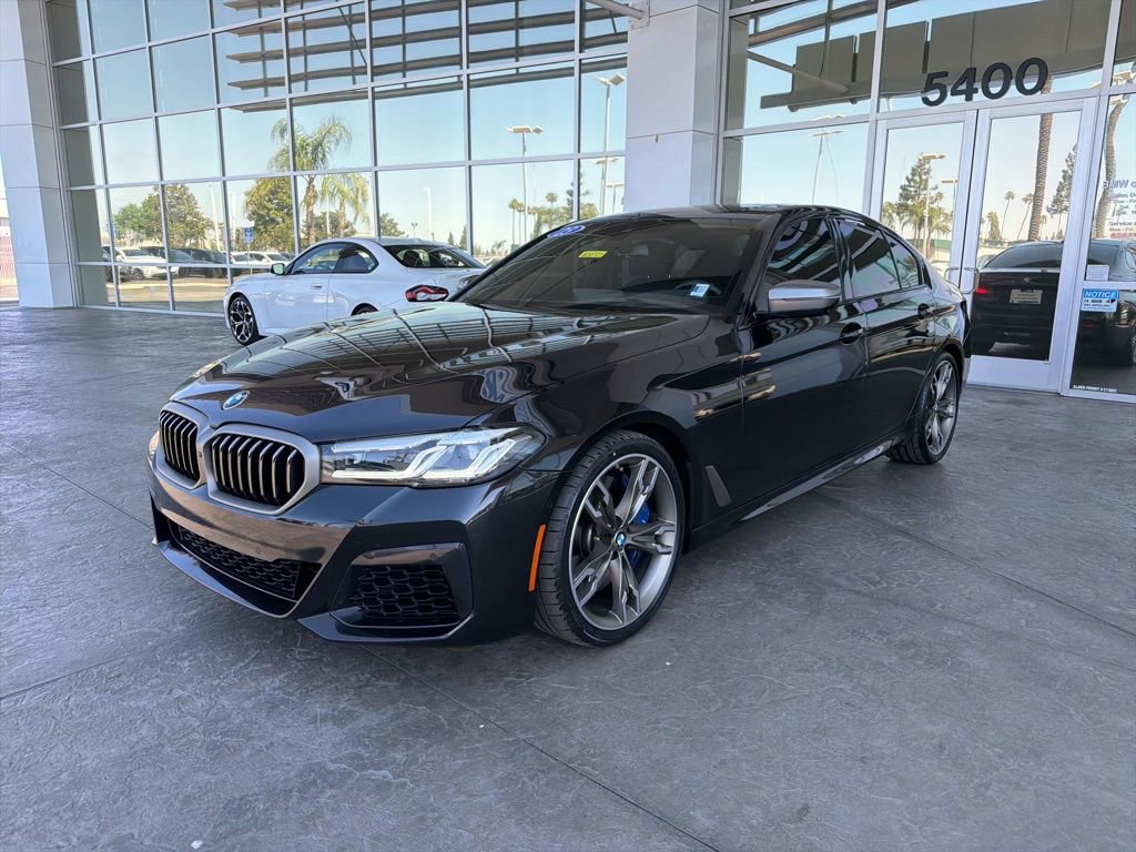 Used 2023 BMW M550i xDrive w/ Parking Assistance Package image 1