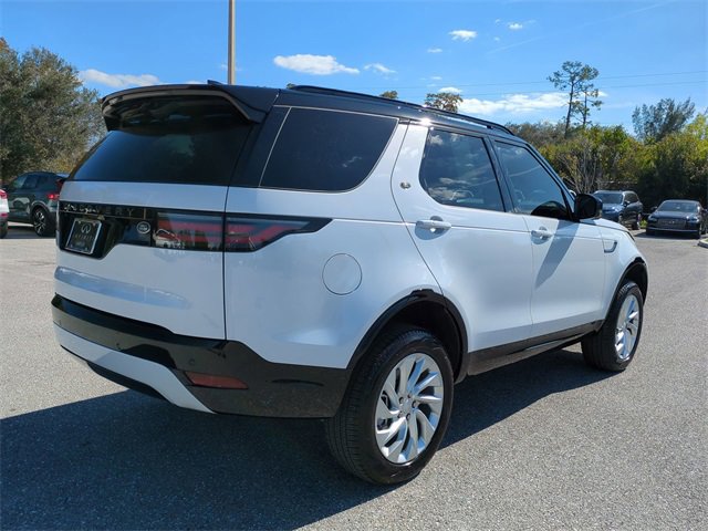 Used 2023 Land Rover Discovery S R-Dynamic image 4