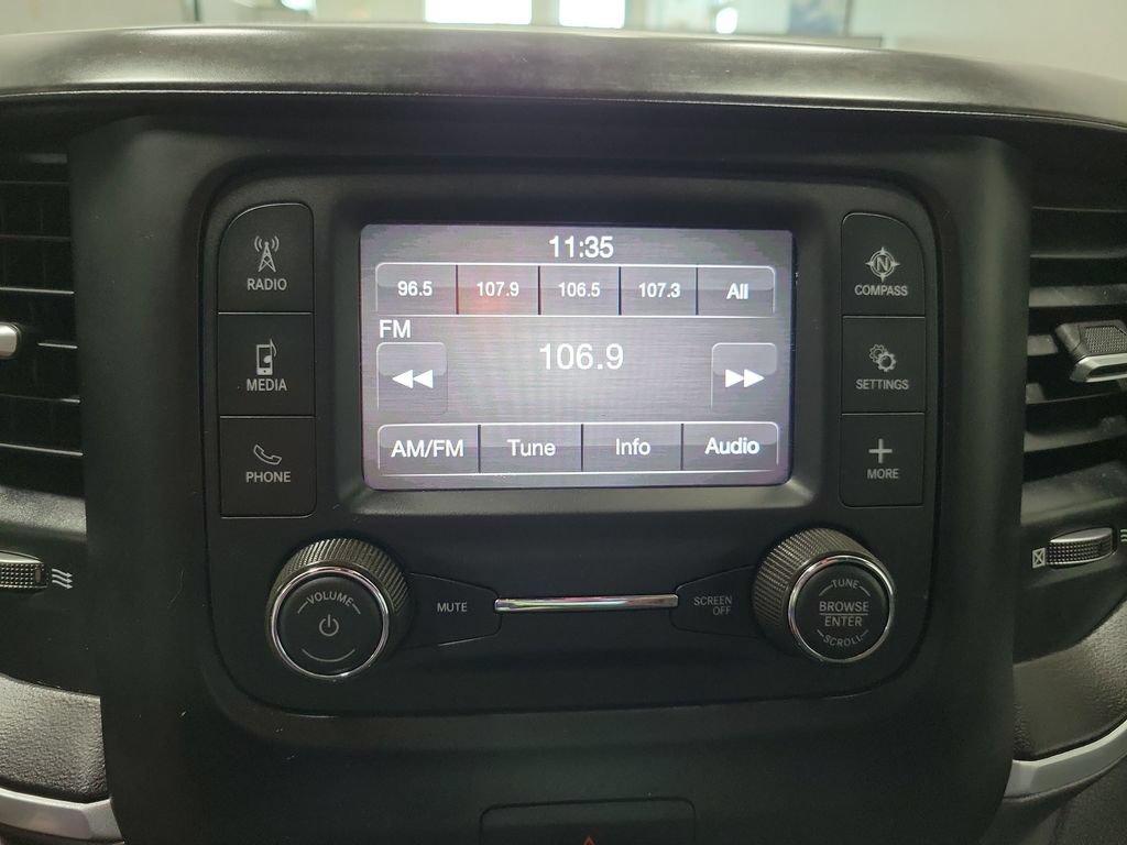 Used 2023 RAM 1500 Big Horn AWD/4WD image 37