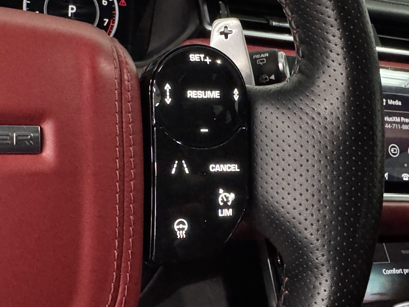 Used 2020 Land Rover Range Rover Velar SV Autobiography Dynamic image 29