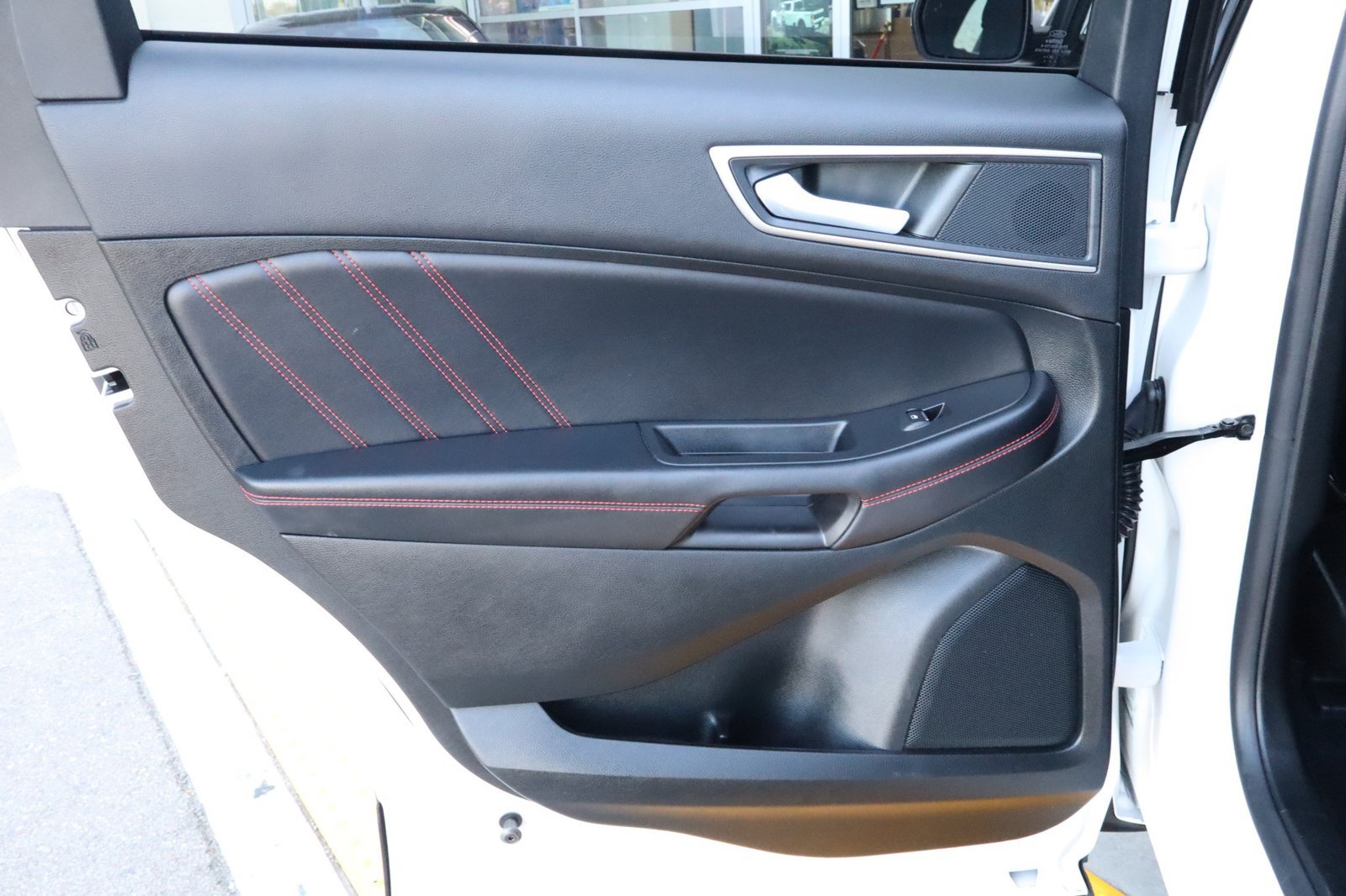 Used 2022 Ford Edge ST-Line AWD/4WD image 37