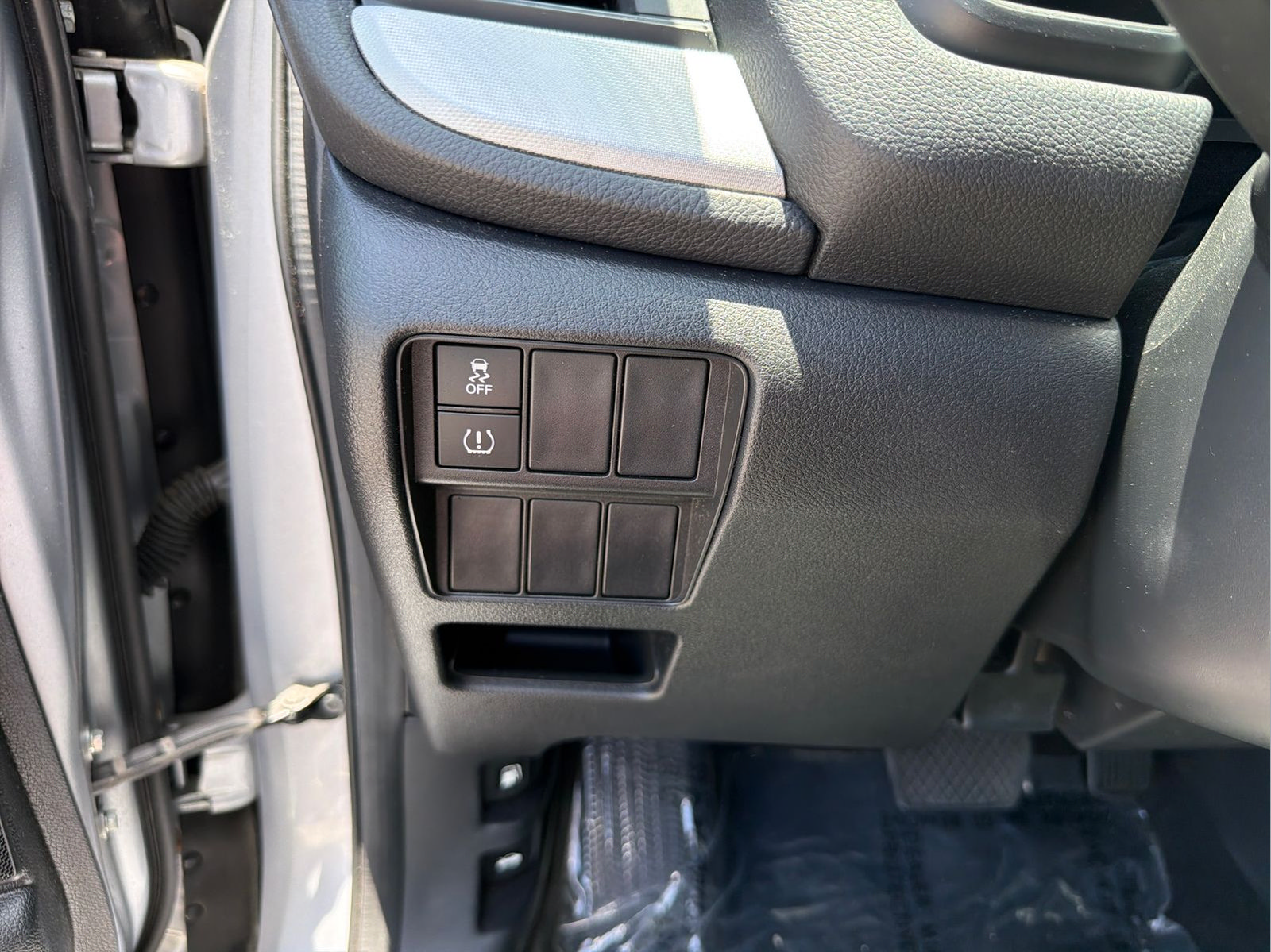 Used 2019 Honda CR-V LX image 13