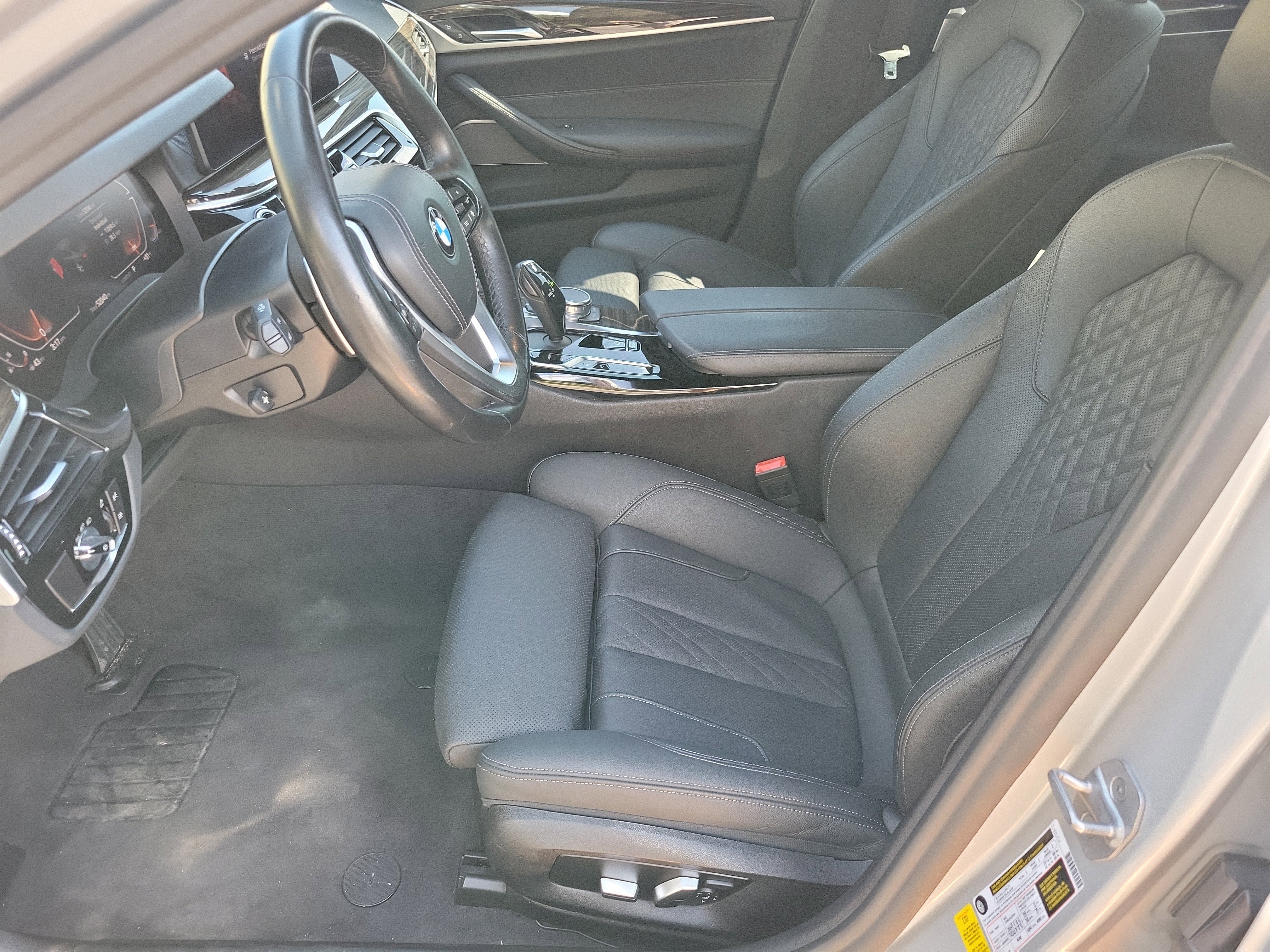 Used 2021 BMW 540i image 4