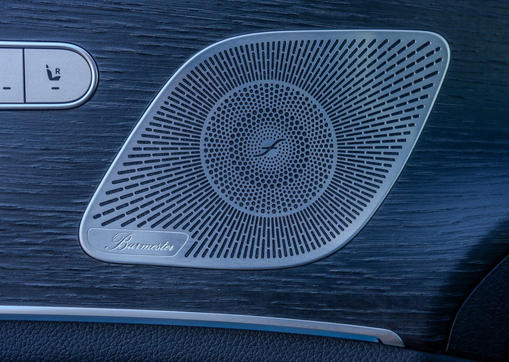 Used 2025 Mercedes-Benz GLS 450 4MATIC w/ AMG Line Exterior image 17