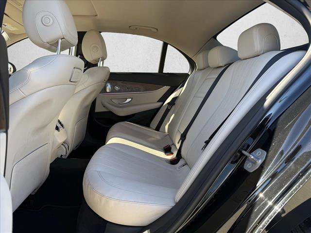 Used 2018 Mercedes-Benz E 300 image 17